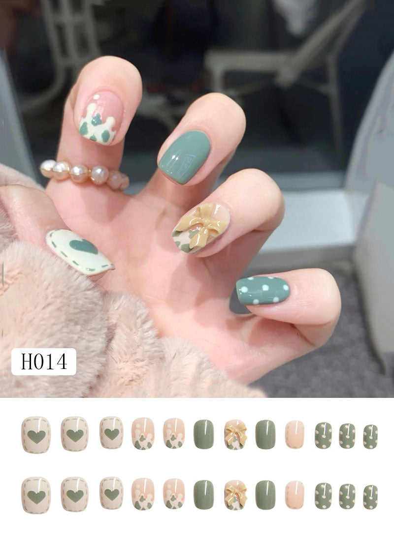 Künstliche Nagelspitzen mit Schleifen-Design Brehn