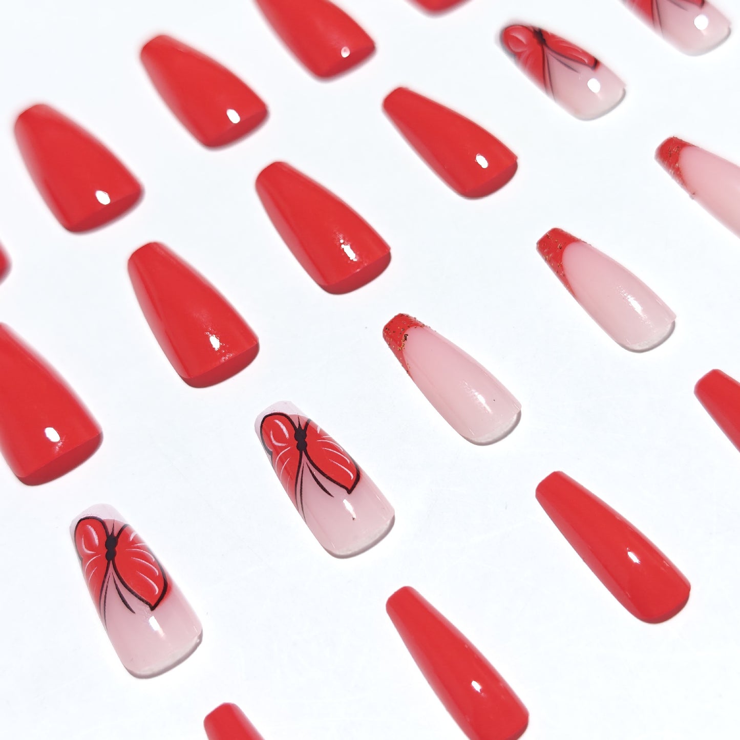 Künstlerische Schmetterling Press-On Nagelkunst Brehn