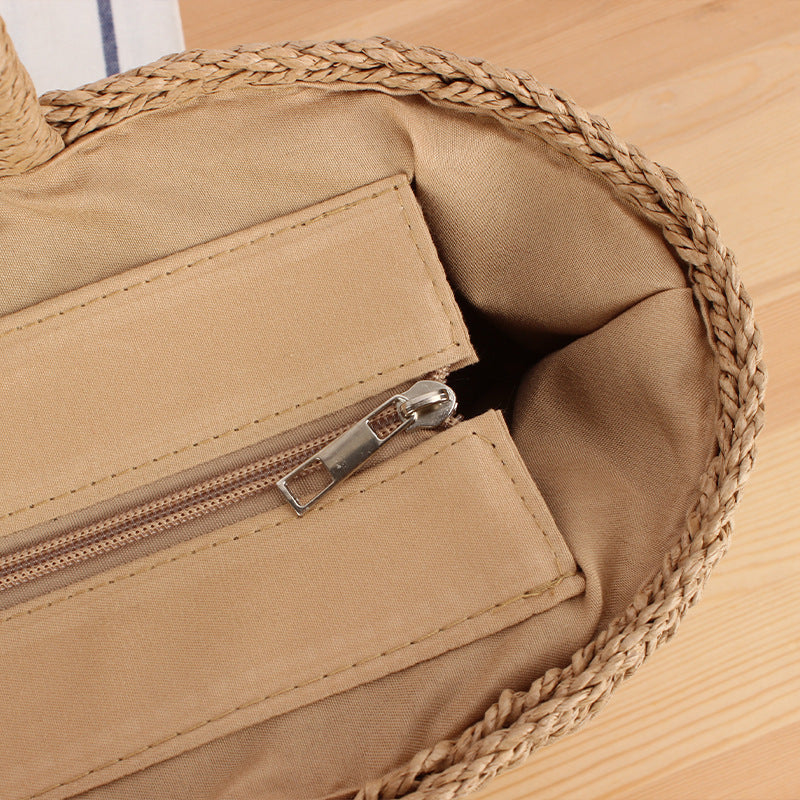 Korbtasche mit Dekorativem Geflochtenem Design Brehn