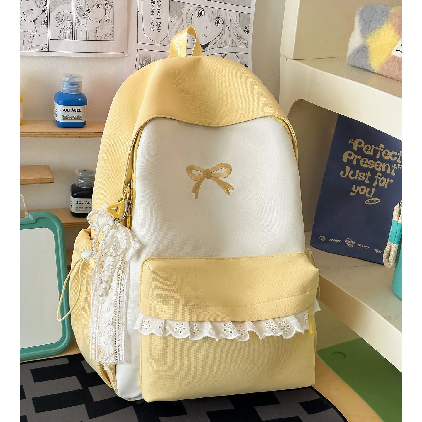 Niedlicher Rüschenschnalle Detail Schulrucksack