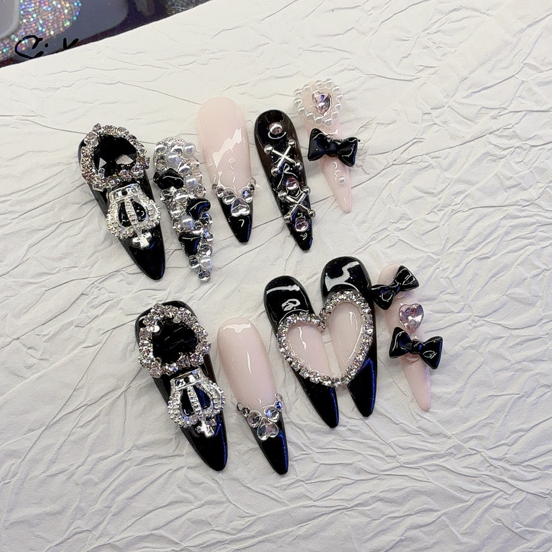 Elegantes aufwendiges Press-On Nagelkunst Set