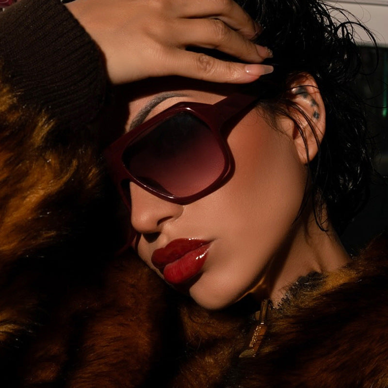 Damen modische Oversized-Sonnenbrille mit sportlichem Design Brehn
