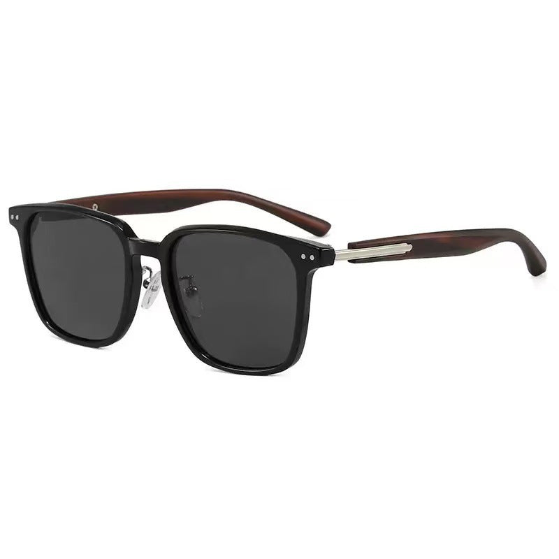 Damen Retro-inspirierte Sonnenbrille im modernen Schildkrötenmuster Brehn
