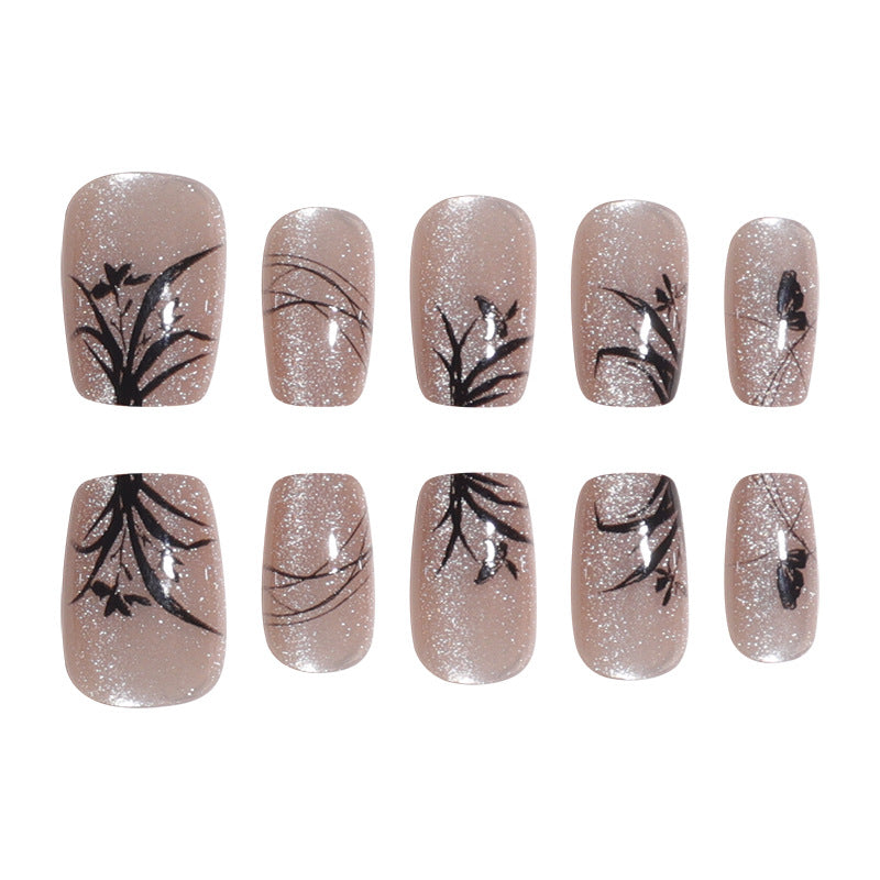 Elegante von der Natur inspirierte Press-On-Nagelkunst Brehn