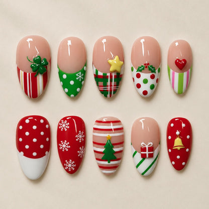 Festliche Kunstnägel mit Weihnachtsmotiven Brehn
