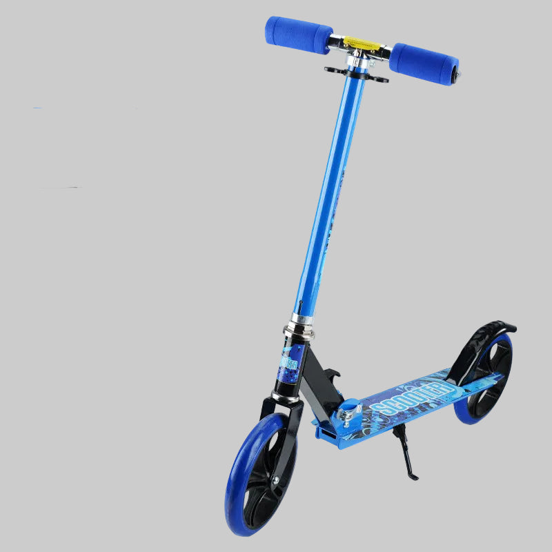 Robuster Kickroller Brehn