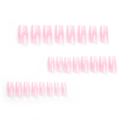 Kunstvolle Nagelverlängerungen mit elegantem Ombre-Finish Brehn