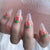 Erdbeer-inspiriertes künstlerisches Press-On-Nagelset Brehn