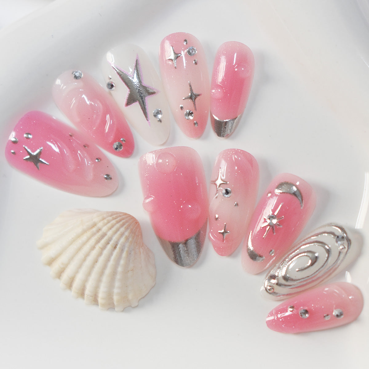 Künstlerisches Stern-Verziertes Press-On Nageldesign Brehn
