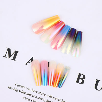 Kunstnägel im trendigen Gradient-Design Brehn