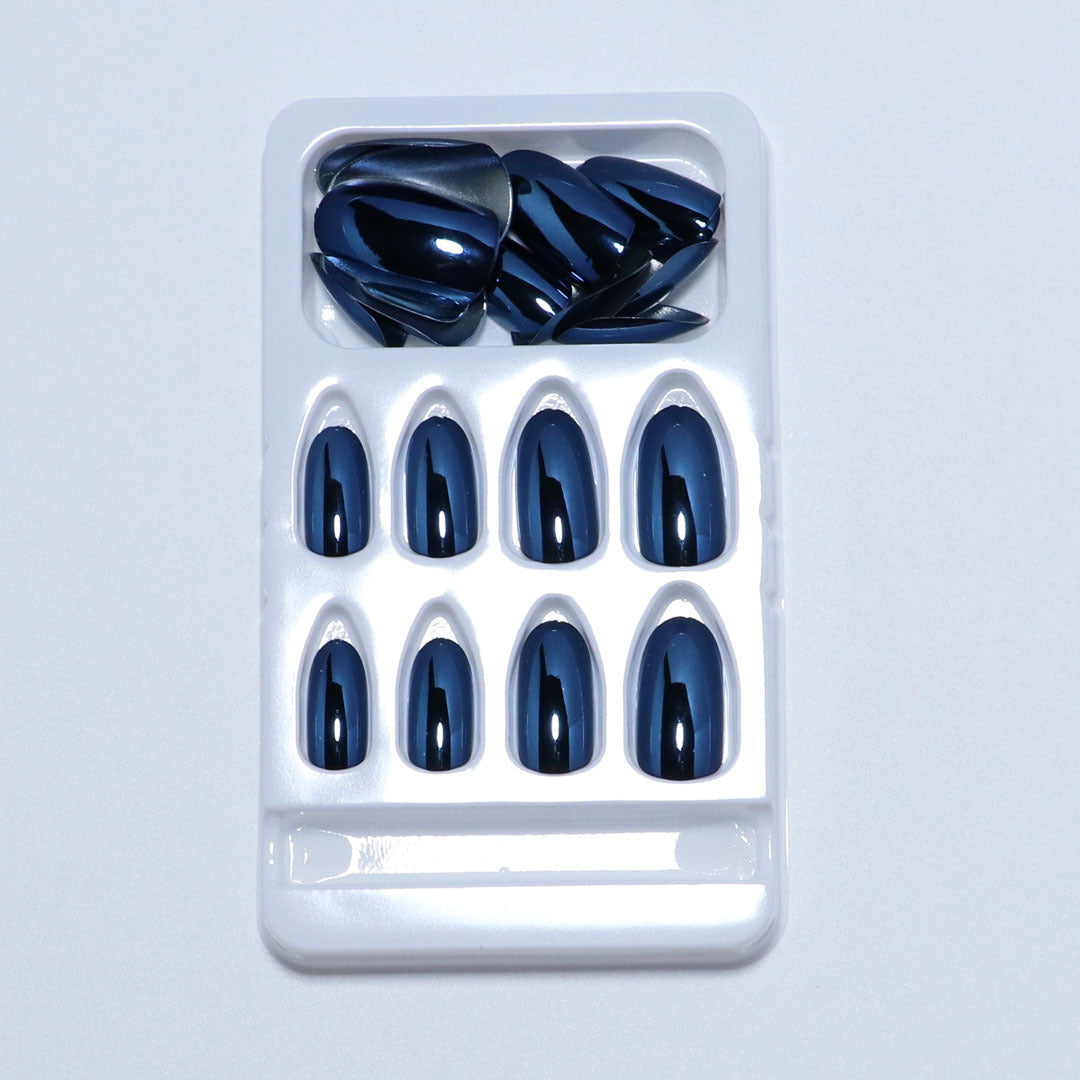Glänzendes Stiletto Press-On Nagelset Brehn