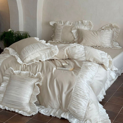 Romantisches Satin-Bettwäsche-Set mit Rüschen und plissierten Einsätzen