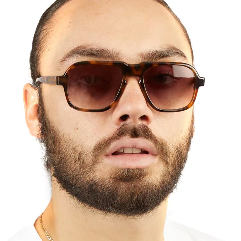 Damen außergewöhnliche Sonnenbrille im modernen Tierdruckdesign Brehn
