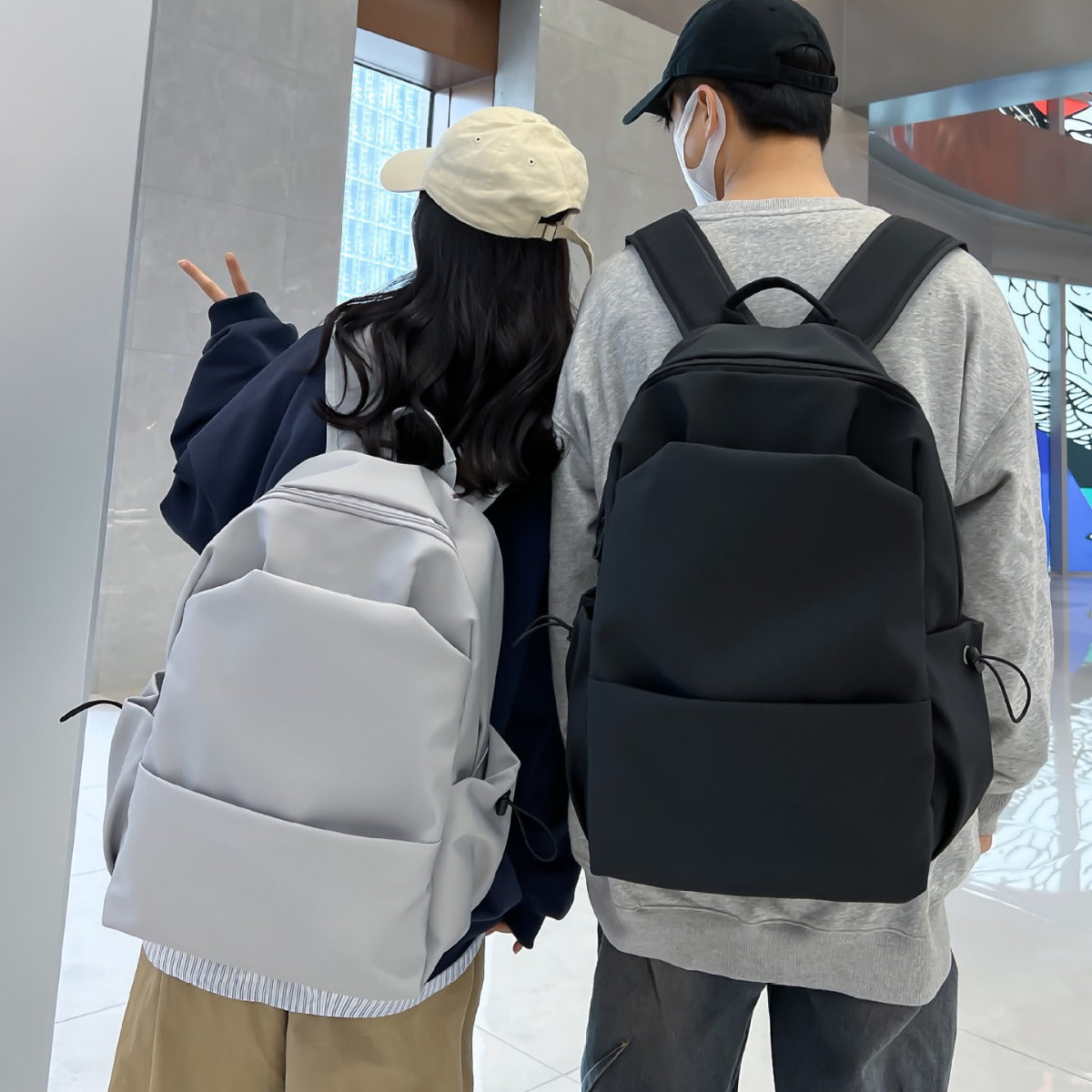 Rucksack mit Flexiblem Stauraum und Wasserdichtem Design Brehn