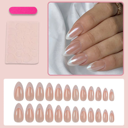 Kunstnagelset mit elegantem, natürlichem Design Brehn