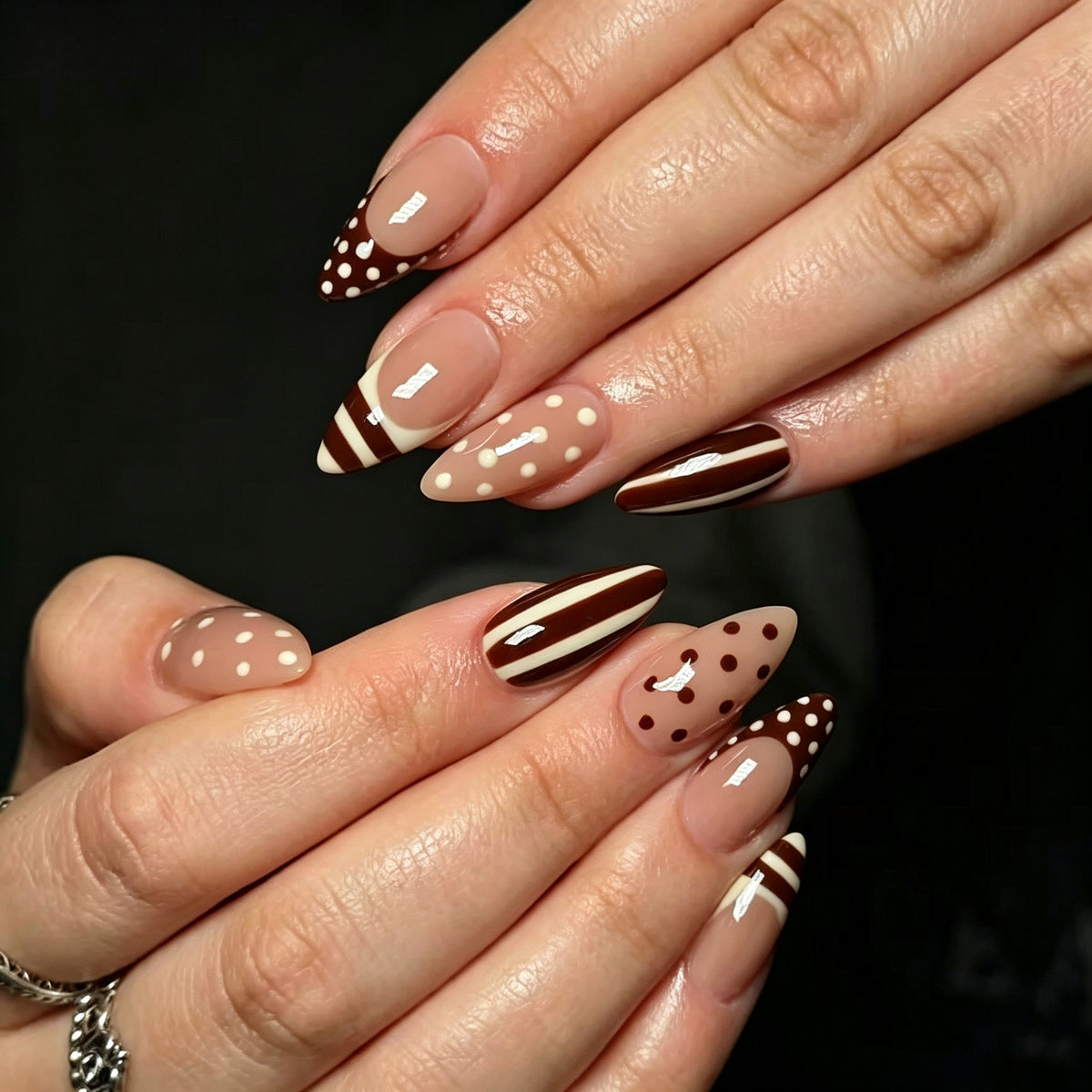 Künstlerisches, schokoladeninspiriertes Stiletto-Press-On-Nagelset Brehn