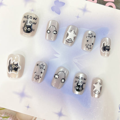 Verspielte Nagelkunst mit Katzenmotiven Brehn