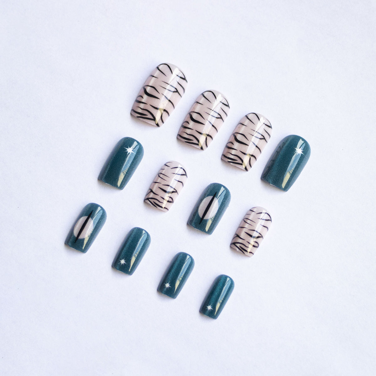 Künstlerisches Abstraktes Nagelkunstset