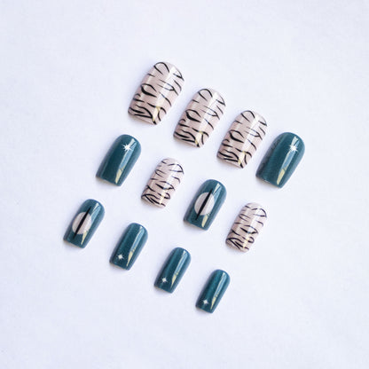 Künstlerisches Abstraktes Nagelkunstset