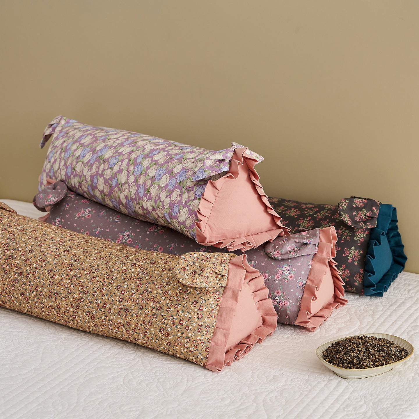 Meditationsrolle mit Verspieltem Blumenmuster Brehn