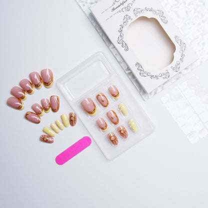 Elegante und Stilvolle Nagelset Brehn