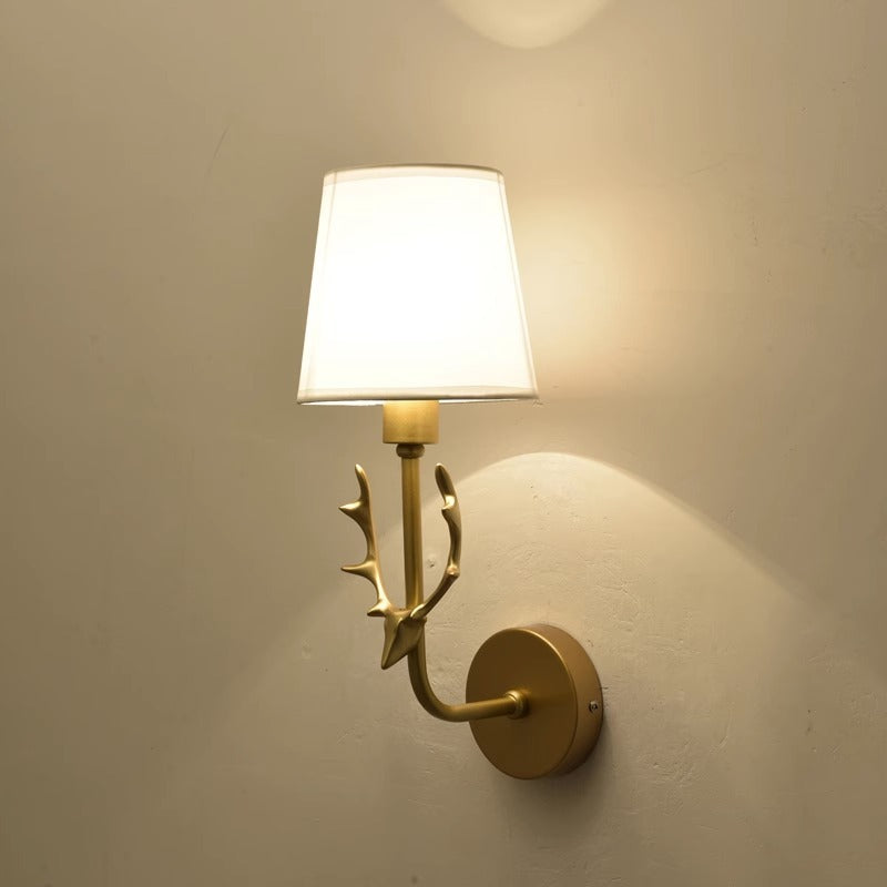 Geweih Wandleuchte