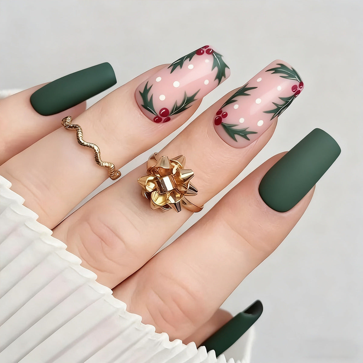 Kunstnagelset mit eleganten Weihnachtsmotiven Brehn