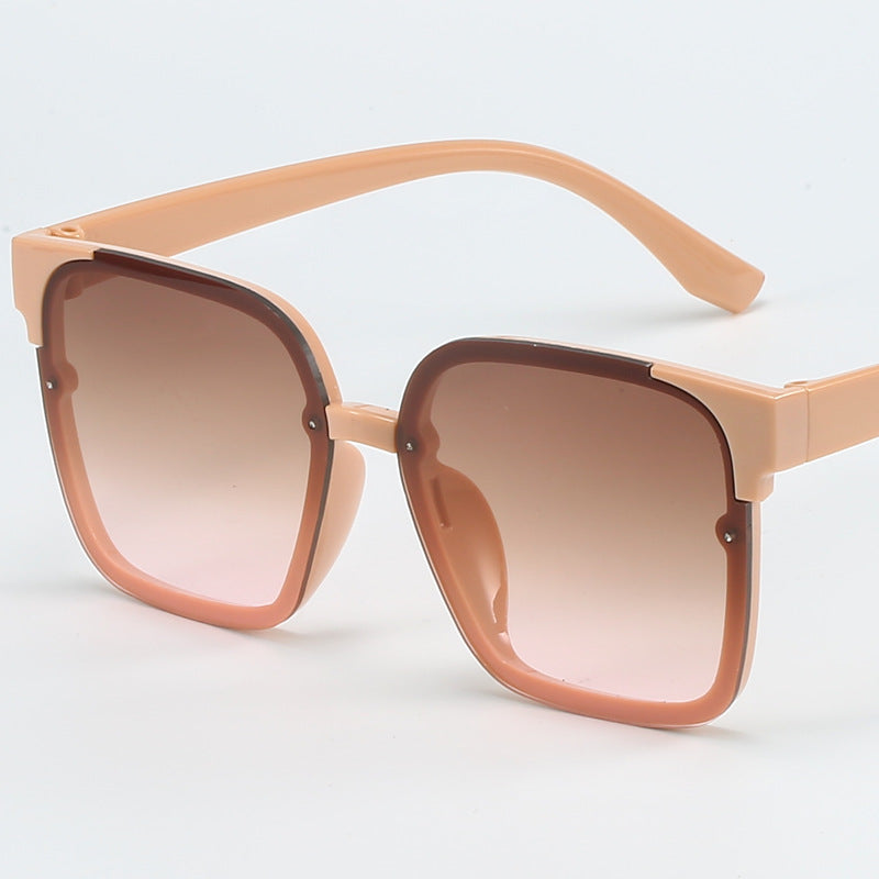 Damen moderne quadratische Sonnenbrille mit UV-Schutz und robustem Rahmen Brehn