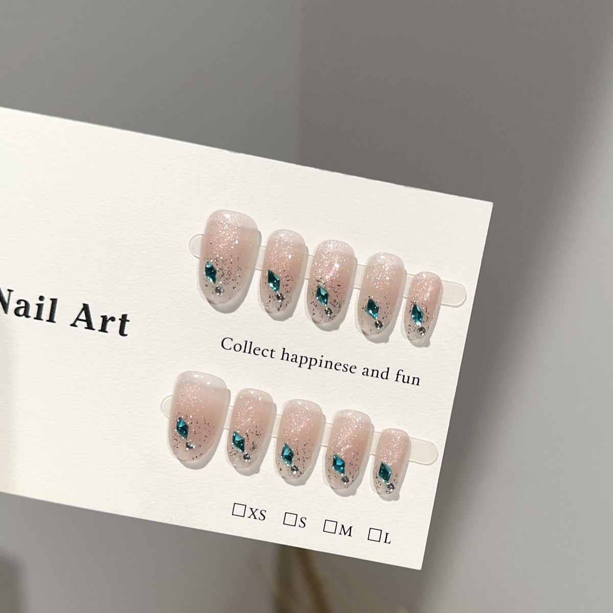 Glamouröses Press-On Nagelkunst Set