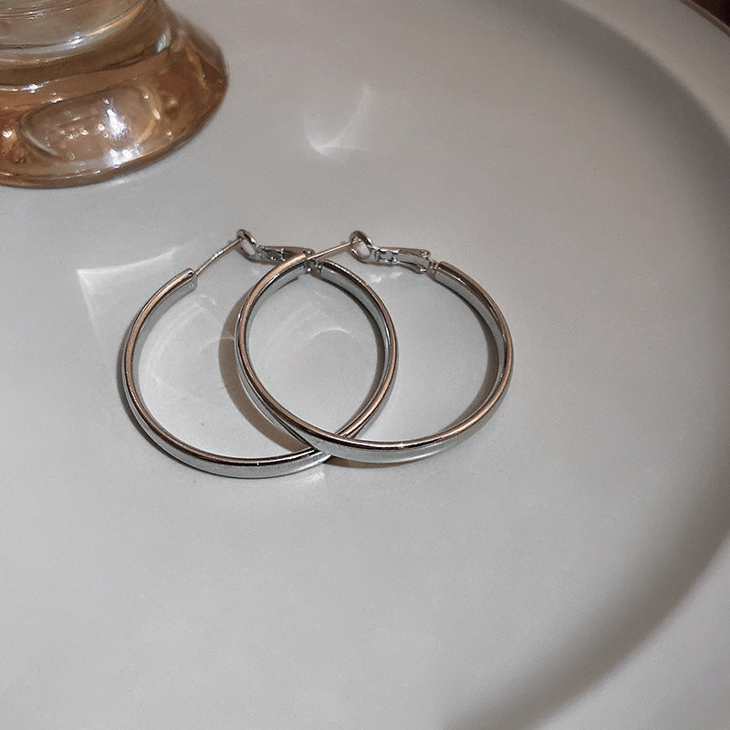 Elegante und Minimalistische Creolen Aus Hochwertigem Edelstahl Brehn