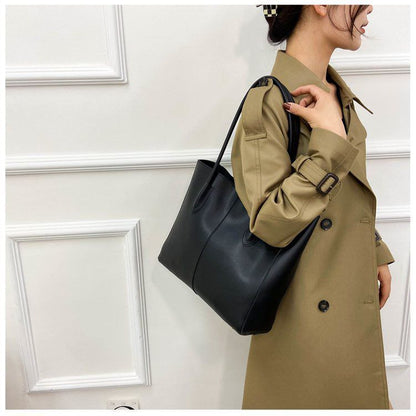 Minimalist Strukturierte Schultertasche