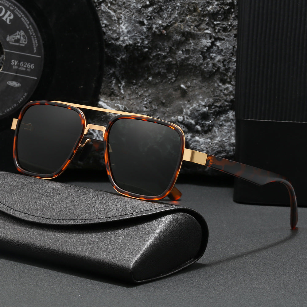 Damen modische Sonnenbrille mit quadratischem Rahmen und innovativen Gläsern Brehn