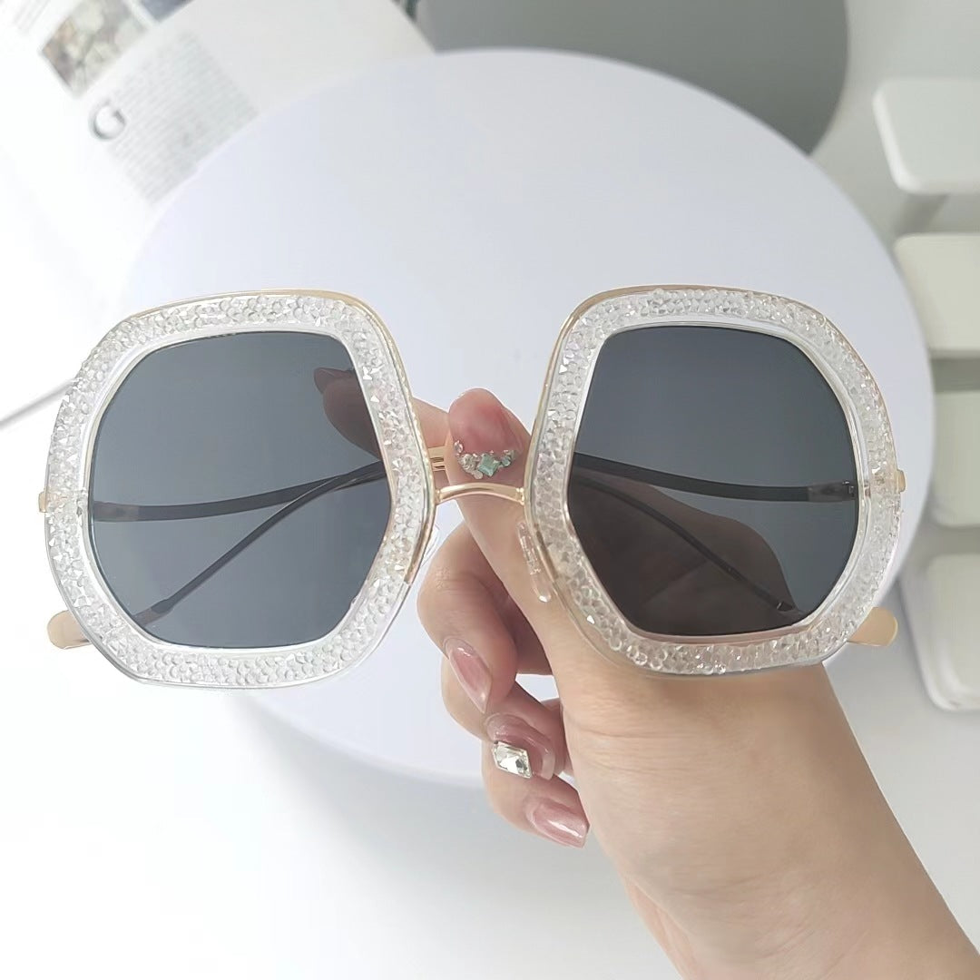 Damen extravagante Sonnenbrille mit funkelndem Rahmen Brehn