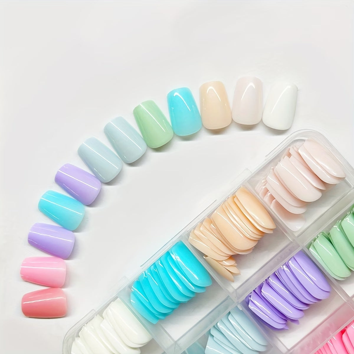 Press-On Nail Art Set mit verschiedenen Formen und Oberflächen Brehn