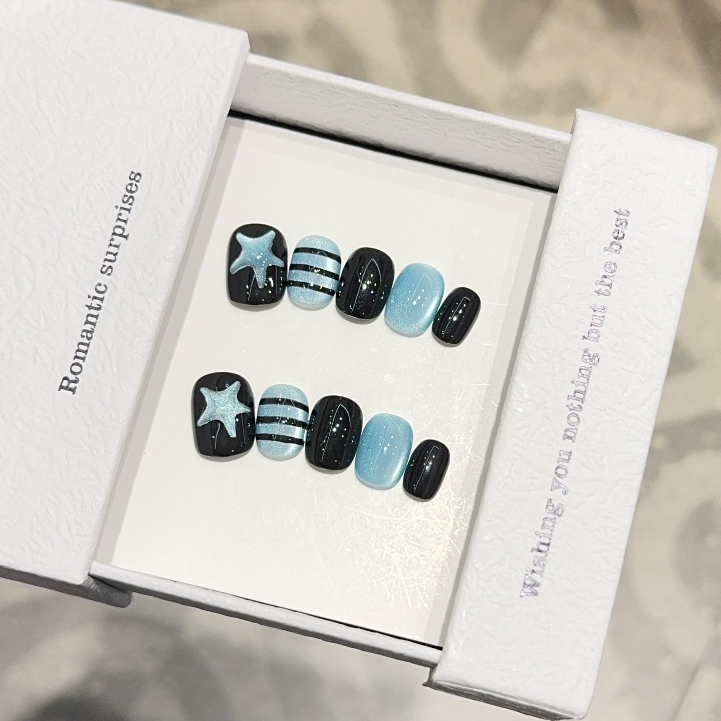 Kreatives Kunstnagelset mit Romantischen Designs Brehn