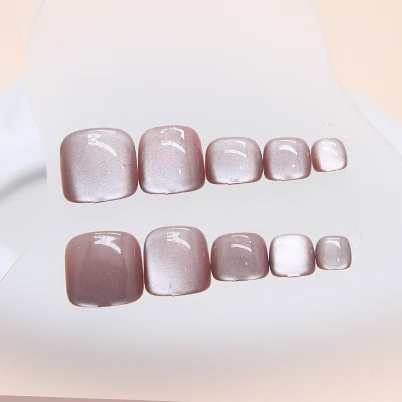 Fußnagelset mit eleganten Kunstnägeln Brehn