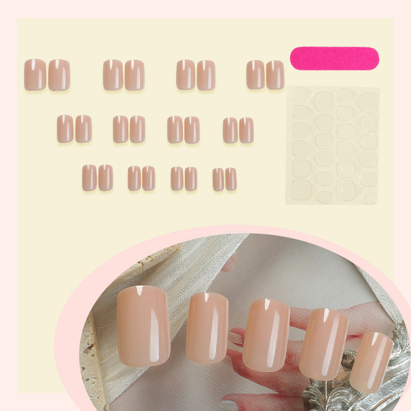 Kunstnagelset im eleganten Nude-Look Brehn