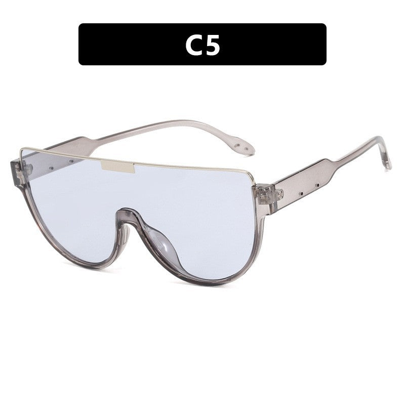 Damen Sportliche Schutzbrille mit futuristischem Design Brehn