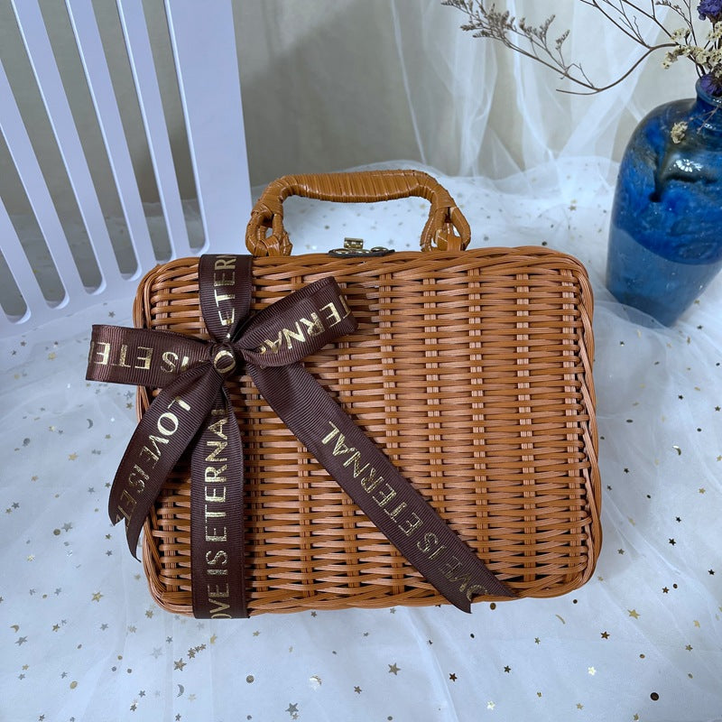 Damen klassischer Rattan Handtasche Brehn