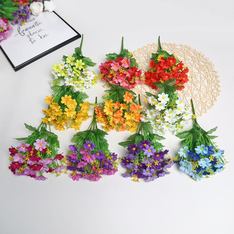 Lebensechter Stoff Blumenstrauß