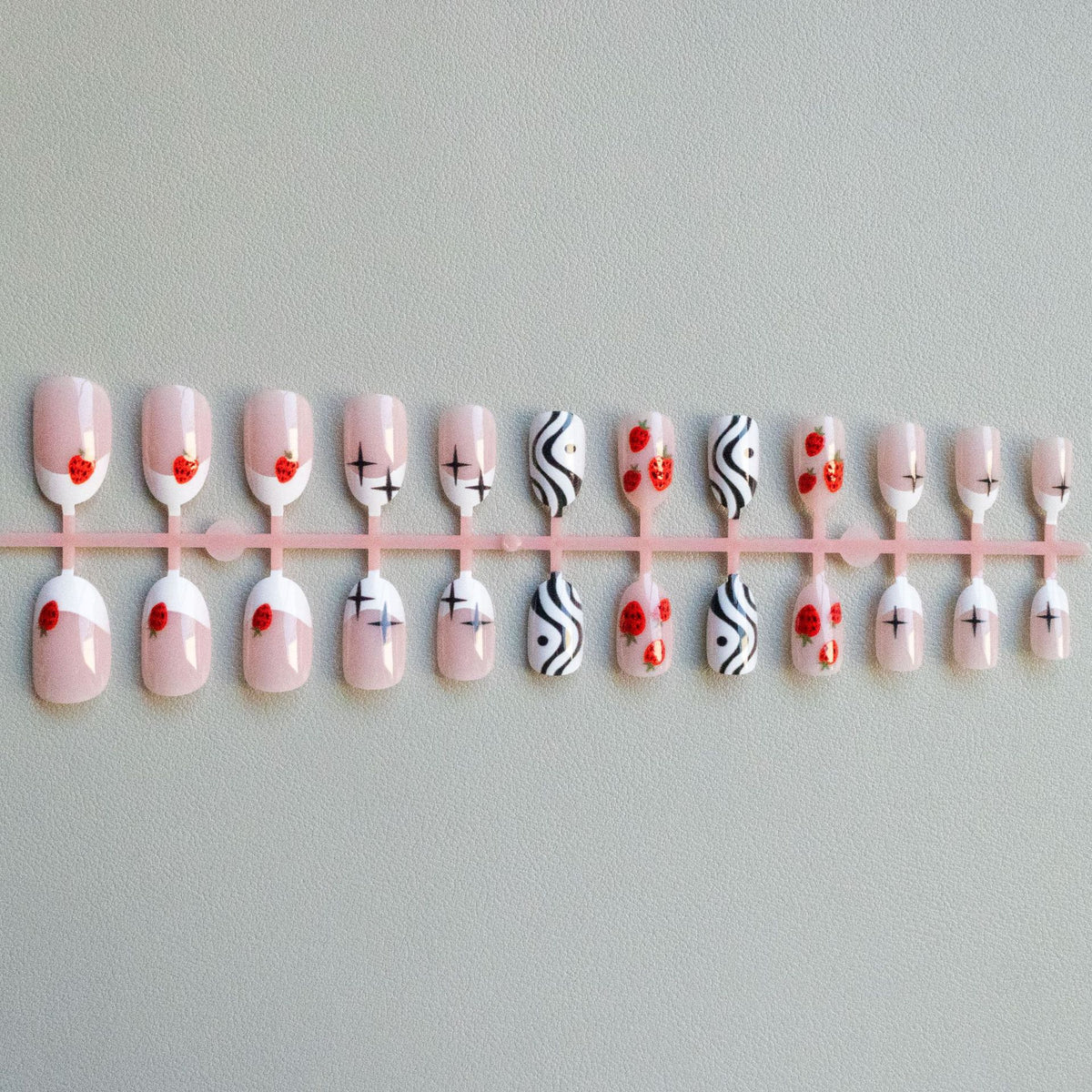 Dekorative Nagelkunst