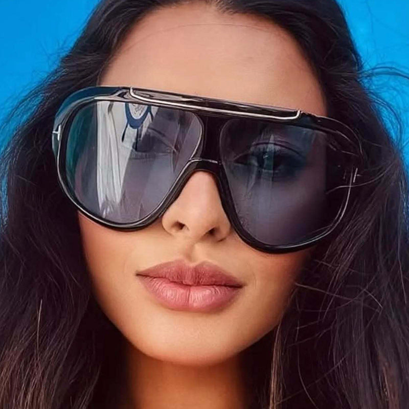 Damen Oversized-Sonnenbrille im modernen, transparenten Design Brehn