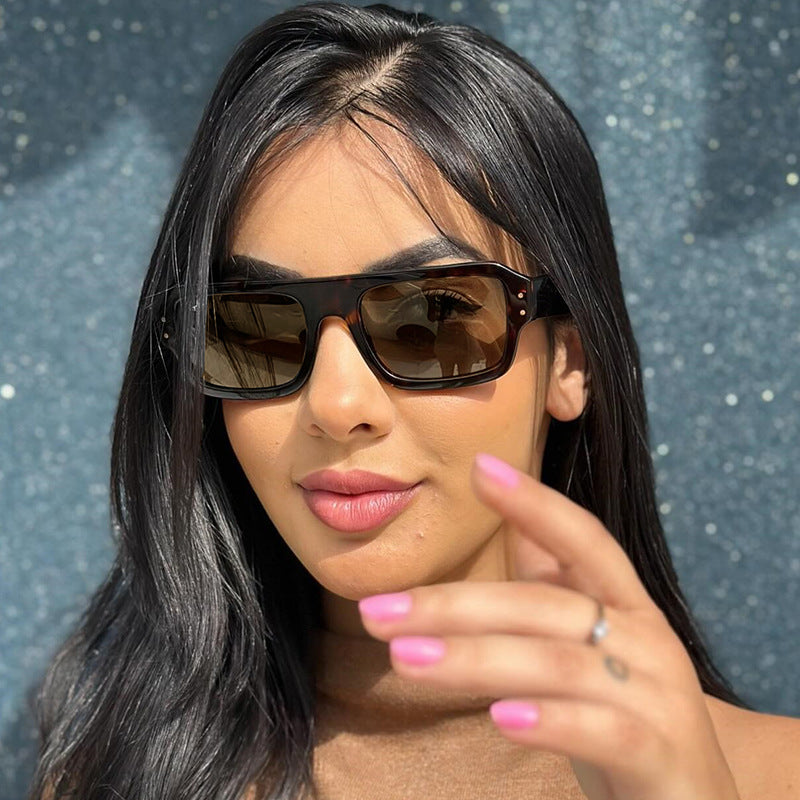 Damen Sonnenbrille im modernen Oversized-Design Brehn