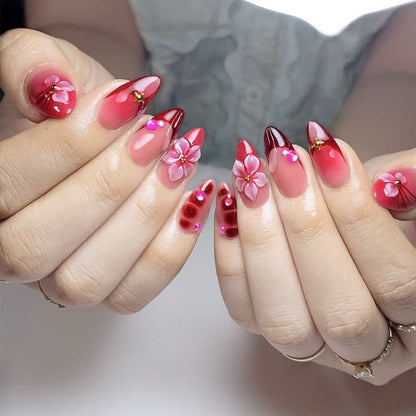 Künstlerische Blumen-Akzent Stiletto Nagelkunst Extensions Brehn