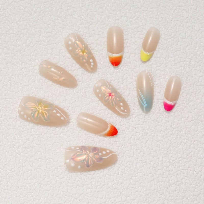 Kunstvolle Nagelset mit floralen Motiven Brehn