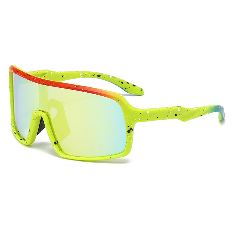 Damen modische Sonnenbrille im futuristischen Design mit großflächigen Gläsern Brehn