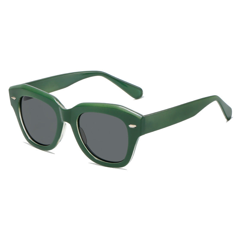 Damen stylische Sonnenbrille im modernen Design mit transparentem Rahmen Brehn