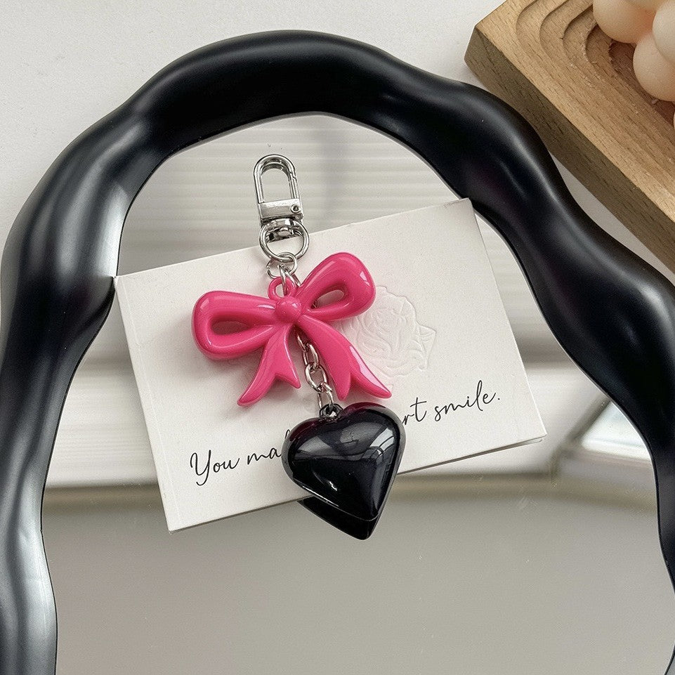 Herzförmiger Charm Schlüsselanhänger Brehn