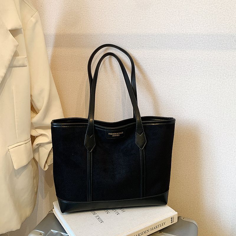 Geräumige Wildleder-Tote-Tasche Brehn