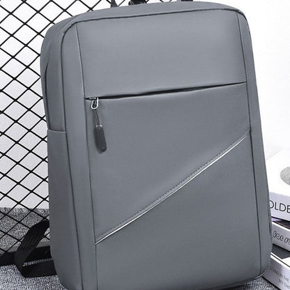 Schlanker minimalistischer Nylon-Rucksack Brehn
